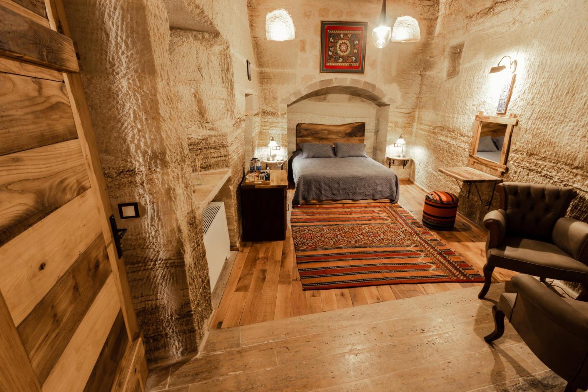 Sultan Cave גורמה